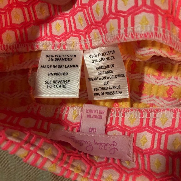 NWOT Lilly Pulitzer shorts. - Picture 4 of 4